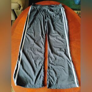(1174) Kids Black Track Pants ny Avia - Size: Large